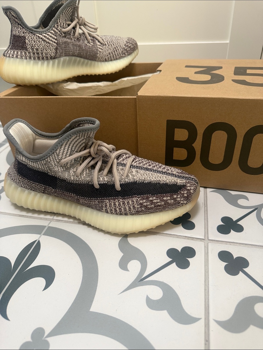 Adidas Yeezy Boost 350 V2 Neutral Knit Sneakers - Cream & Black Stripe